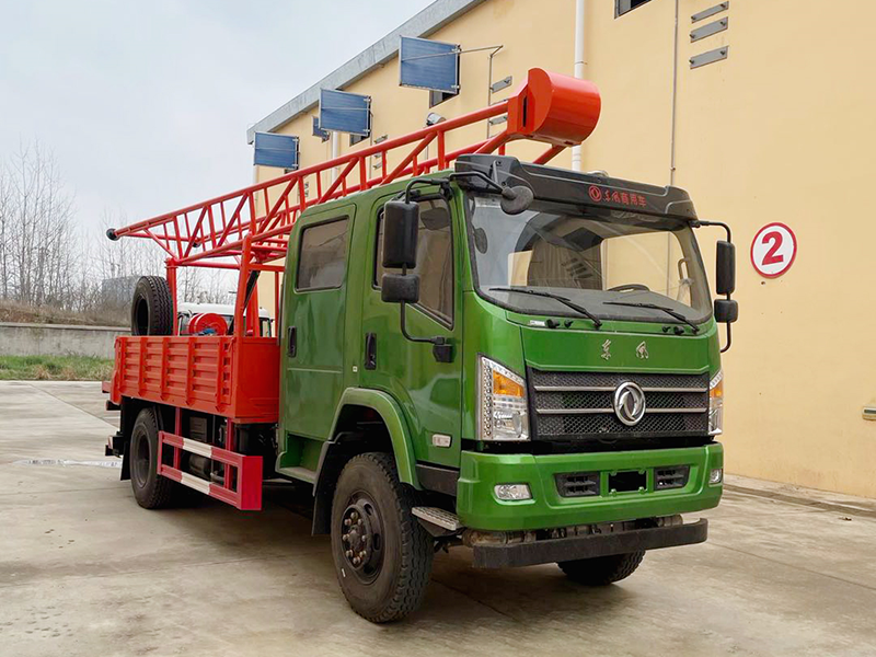 東風(fēng)商用雙排座國6汽車鉆機