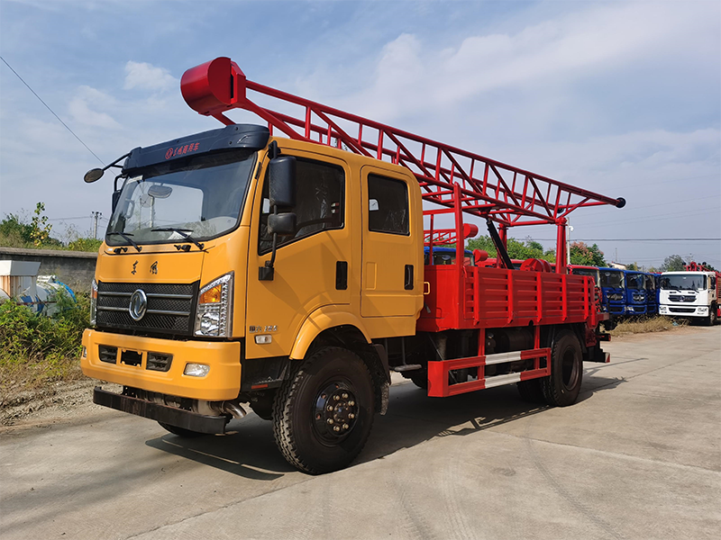 東風(fēng)商用雙排座國6汽車鉆機