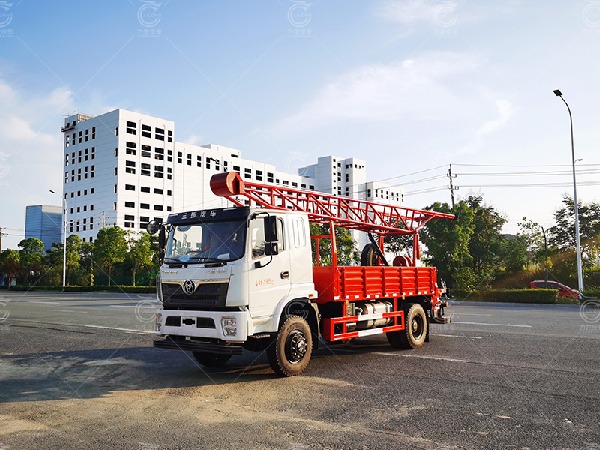 三環(huán)原裝四驅(qū)六缸汽車鉆機